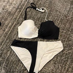 Victoria’s Secret Black/White Bikini
